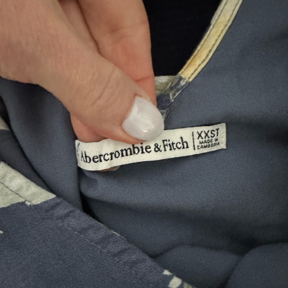 A&F Lemon Dress - Picture 3 of 3